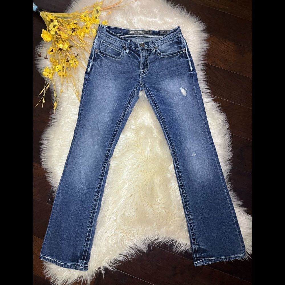BKE Aiden distressed denim sz 26 short